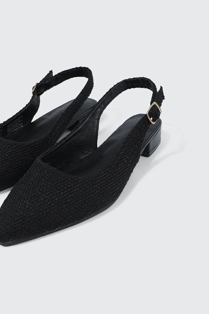 Talons plats à bride arrière et bout pointu