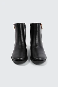 Bottillons en faux cuir