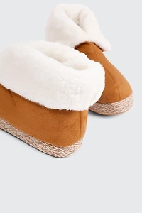 Pantoufles bottines à col replié