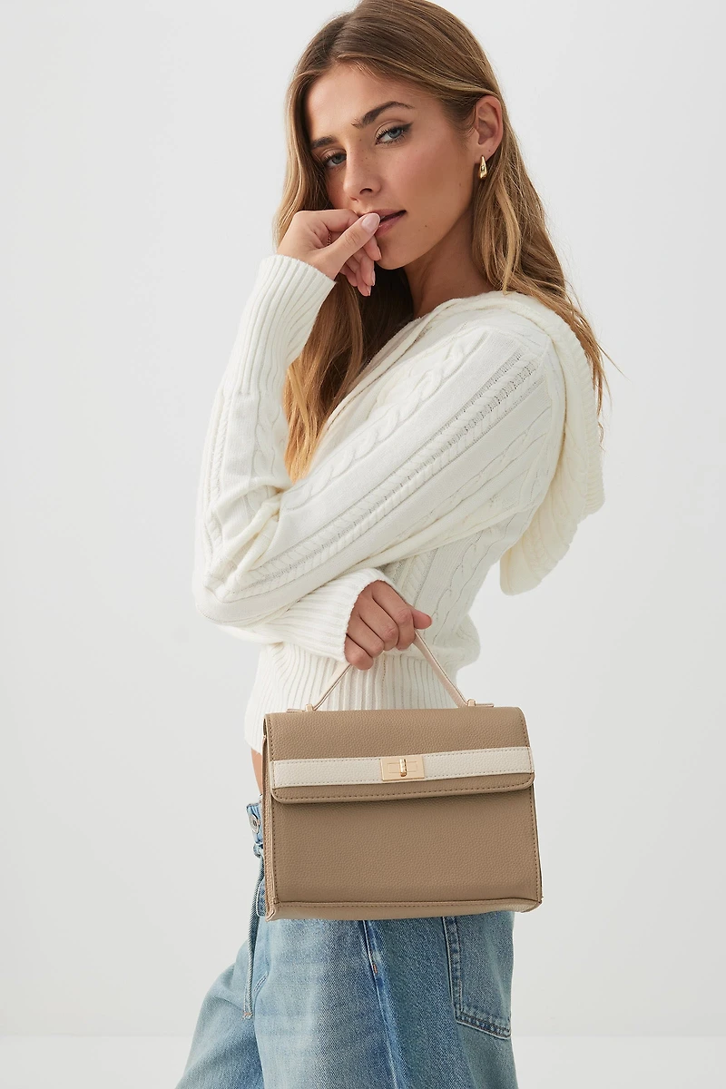 Sac à main carré en faux cuir