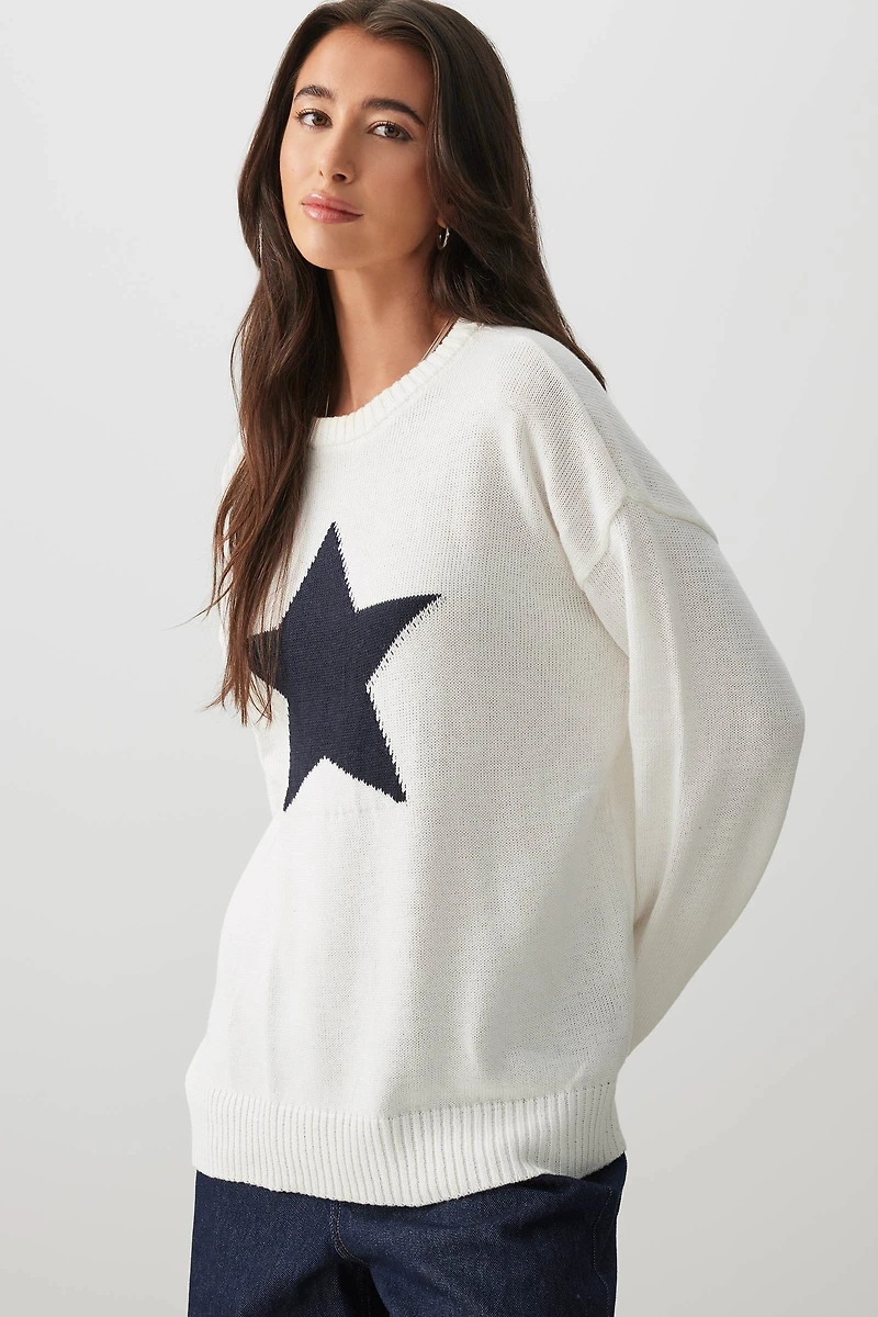 Ardene Graphic Print Crew Neck Sweater in White | Size | Polyester/Cotton