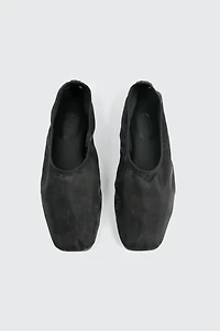 Ballerines à bout carré