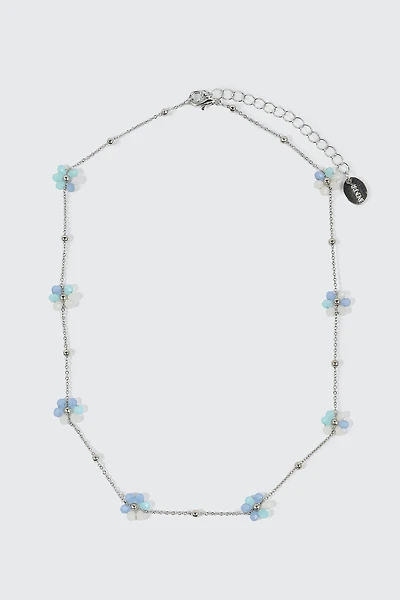 Collier délicat avec fleurs