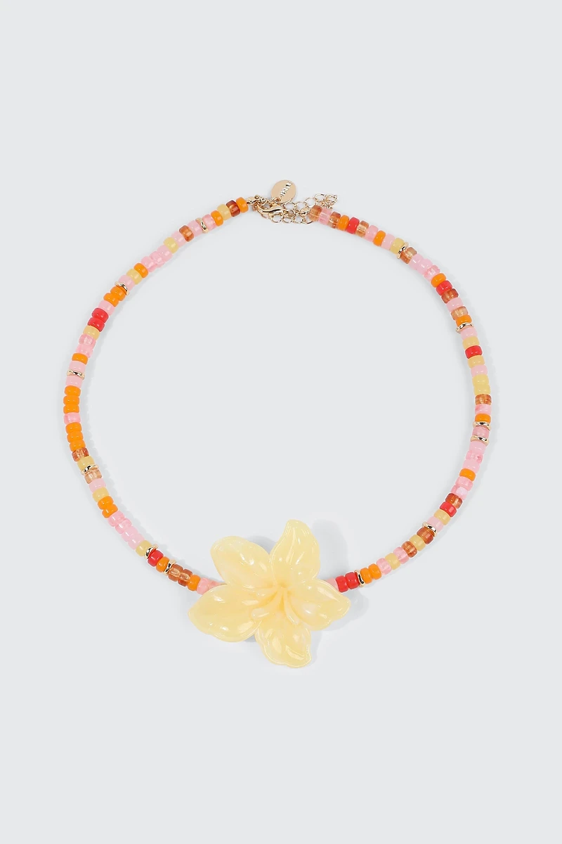 Collier ras-du-cou hibiscus perlé