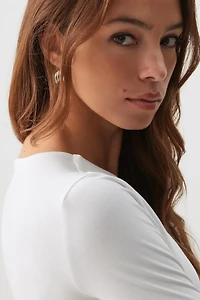 T-shirt court à manches longues et col carr