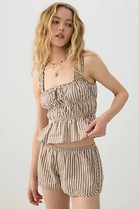 Short taille basse à ourlet dauphin