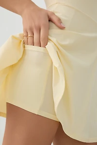 Robe courte à col montant en tissu doux