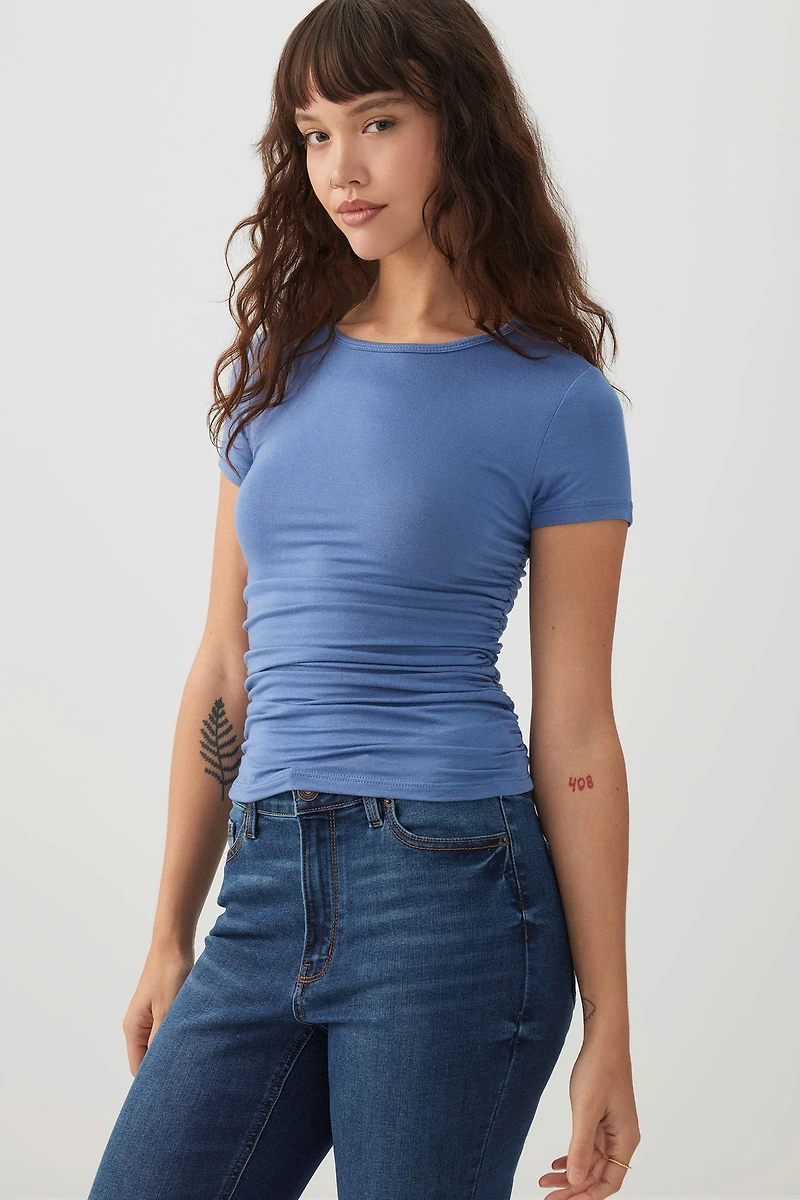 Haut froncé à col rond