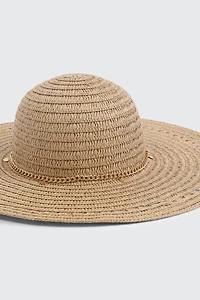 Chapeau de paille à breloques coquillages