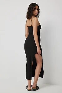 Robe maxi côtelée à fente
