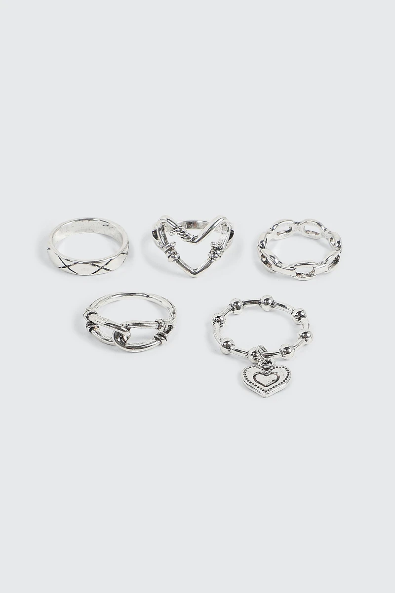 Ardene 5-Pack Knot & Chain Like Rings in Silver | Size
