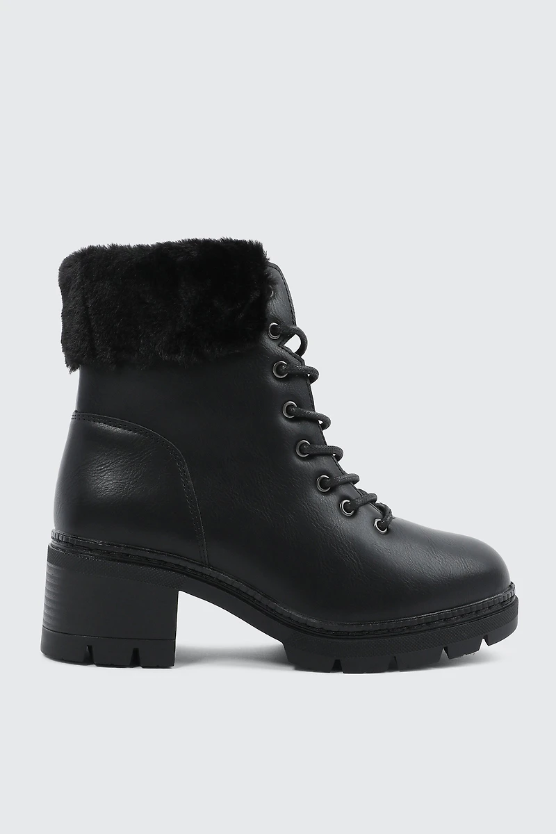 Ardene Warm Lined Boots with Faux Fur Trim in | Size | Faux Leather