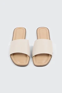 Sandales plates à une bande