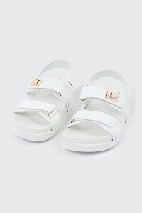 Sandales plates à bride arrière
