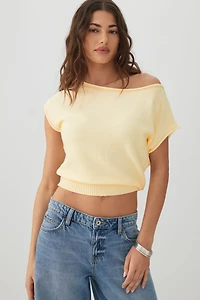 Haut à épaules dénudées et taille cintrée