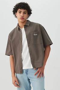 Chemise carrée à manches courtes