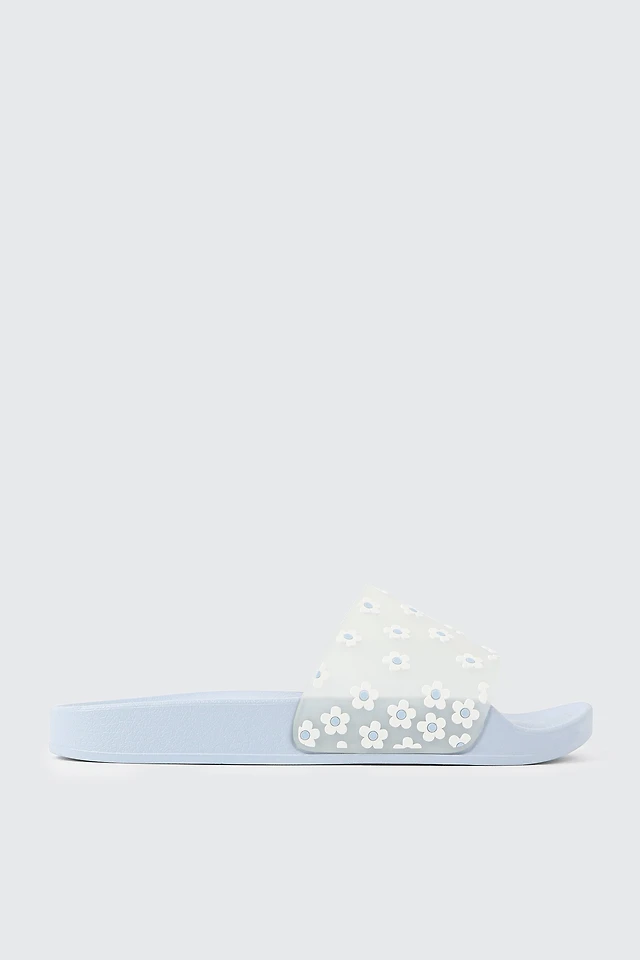 Ardene Slides with 3D Detail in Light Blue Size Place Rosemère