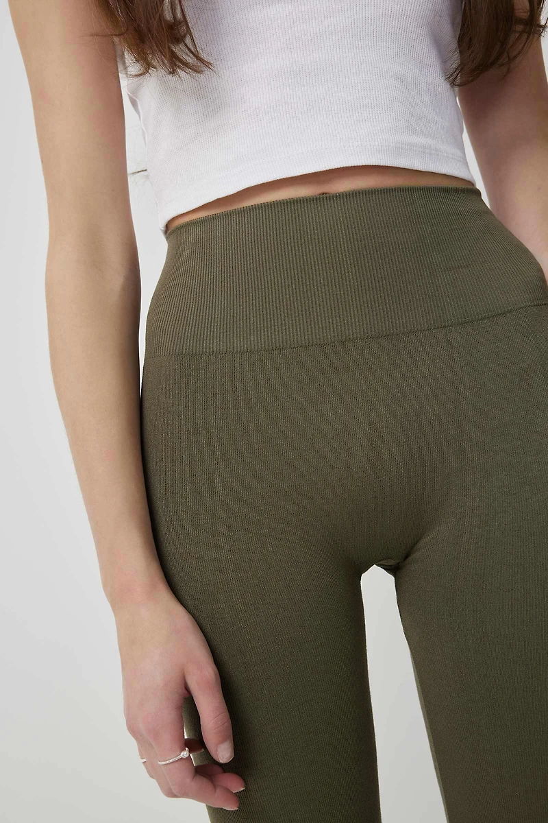 Legging évasé à ourlet fendu