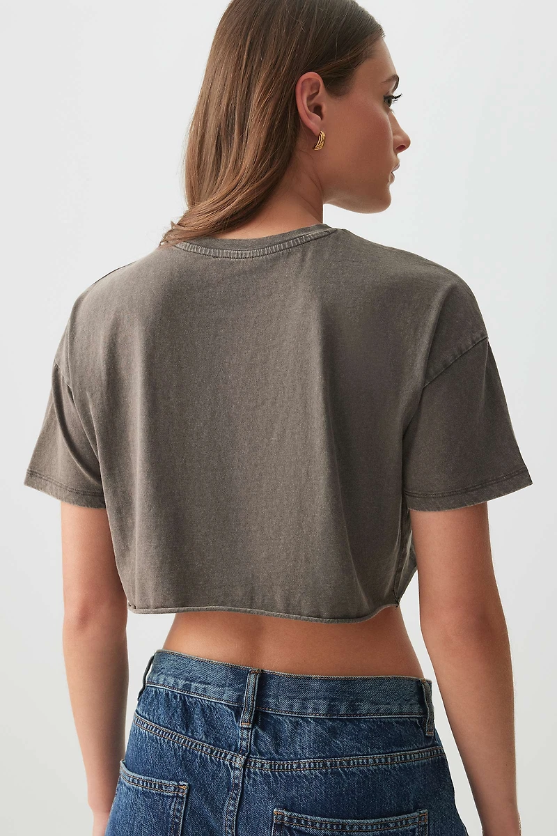 T-shirt graphique à bordure brute