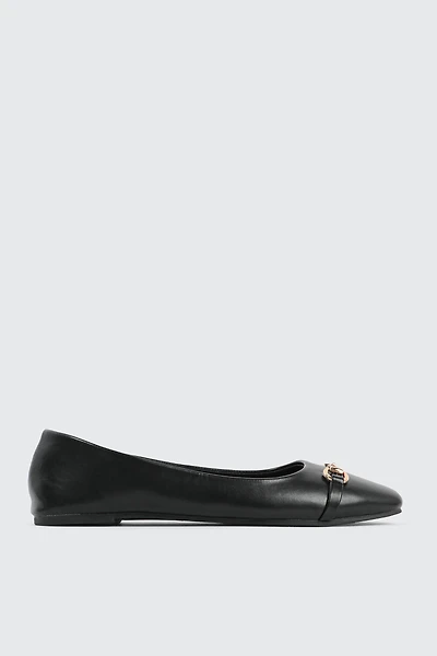 Ardene Flats with Horsebit in Black | Size | Faux Leather