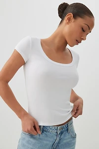 T-shirt court côtelé à col dégag