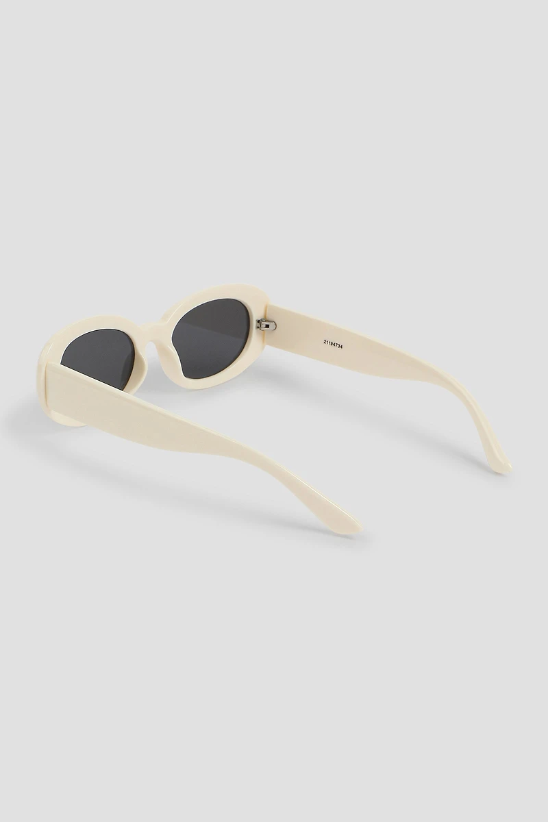 Lunettes de soleil ovales