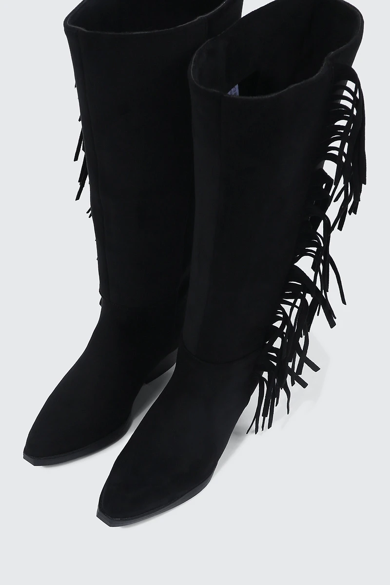 Bottes de cowboy aux genoux