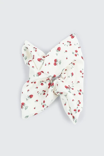 Chouchou rectangulaire à motif de fraises