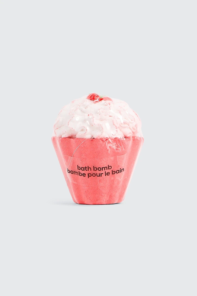 Ardene Cupcake Bath Bomb in Red