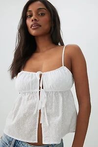Camisole courte nouée à œillets