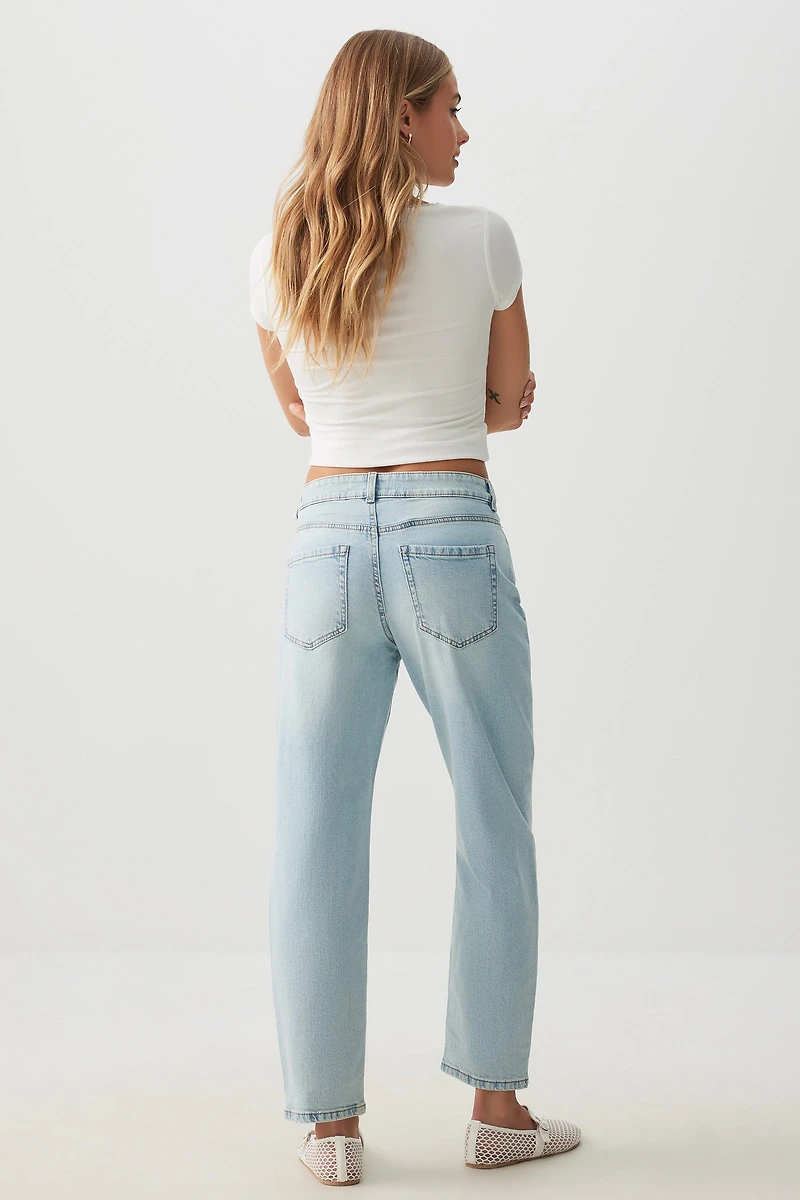 Le jean Muse coupe mom et taille haute