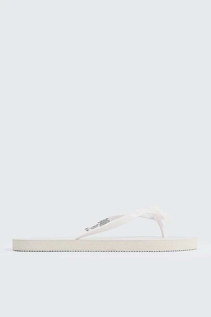 Ardene 3D Flower Flip-Flops Sandals in White | Size | Eco-Conscious