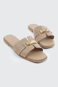 Sandales à bout carr