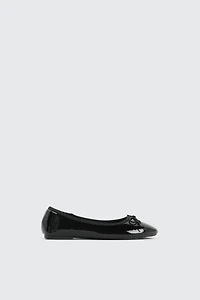 Ardene Kids Ballet Flats with Bow in Black | Size