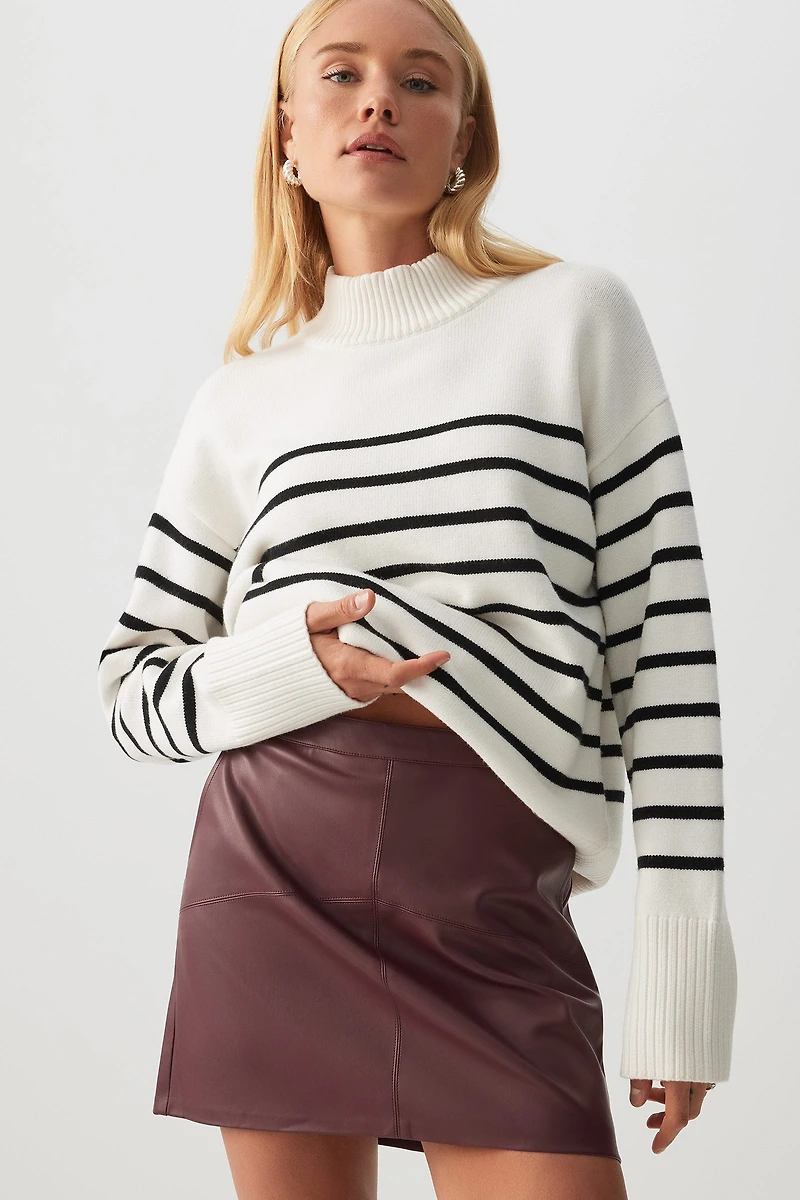 Ardene Faux Leather Micro Skirt in Burgundy | Size Large | Faux Leather/Polyester