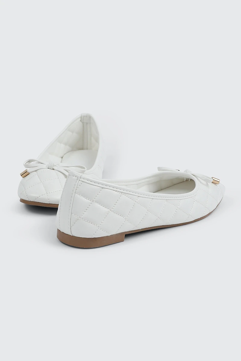 Ballerines surpiquées à bout carr