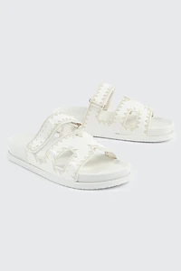 Sandales à deux brides