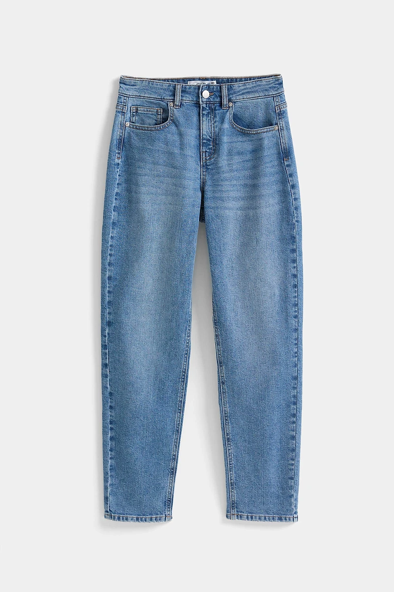 Le jean Muse coupe mom et taille haute