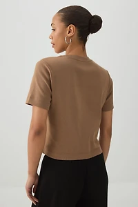 T-shirt court carré à col rond