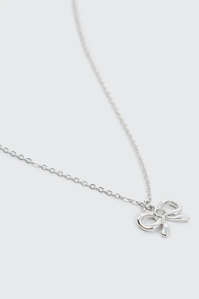 Ardene 14K White Gold Plated Bow Necklace in Silver