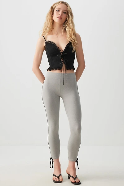 Ardene Contrast Stripe Capri Leggings with Bow Ties in | Size | Polyester/Elastane | Eco-Conscious