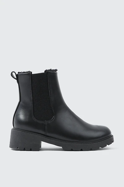 Ardene Warm-Lined Chelsea Boots in Black | Size | Eco-Conscious