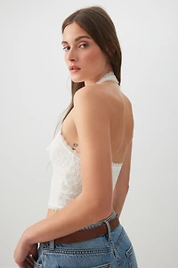 Haut licou en dentelle à boucle