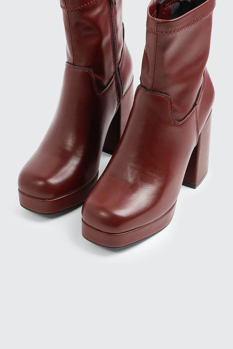 Bottillons plateformes à bout carré