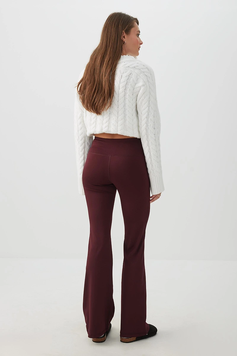 Legging évasé à pli cousu