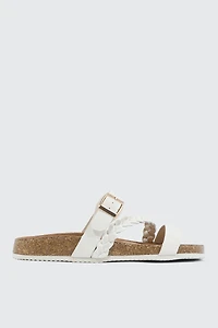 Sandales à brides tressées