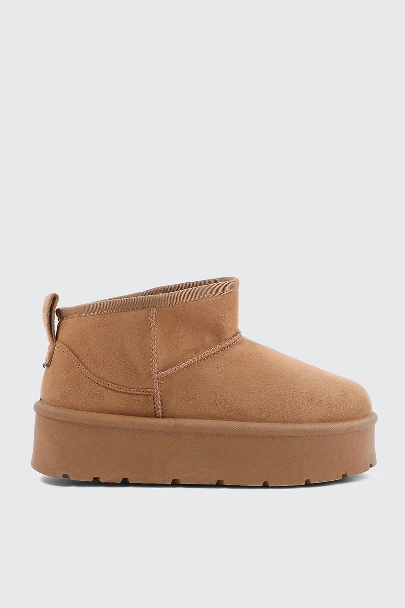 Ardene Mini Faux Sheepskin Platform Boots in Cognac | Size | Faux Suede
