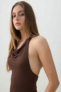 Robe maxi col bénitier