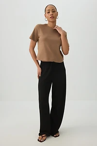 T-shirt court carré à col rond