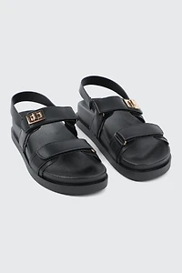 Sandales plates à bride arrière